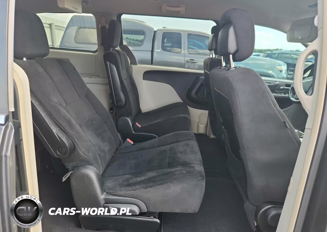 2012 Chrysler Town & Country Touring VIN:2C4RC1BG3CR252656 - 11