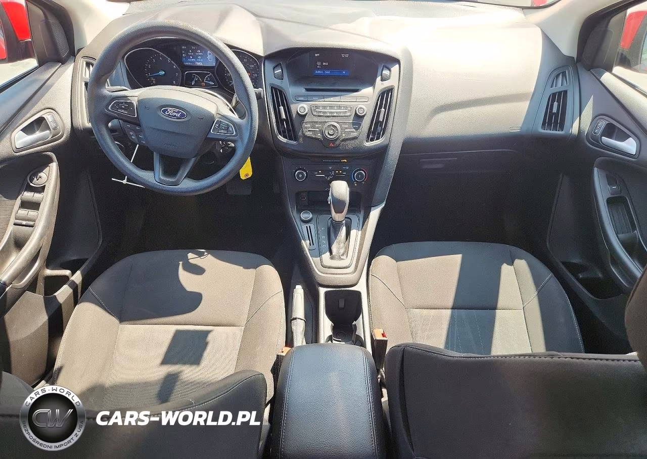 2017 Ford Focus Se VIN:1FADP3F22HL326924 - 8
