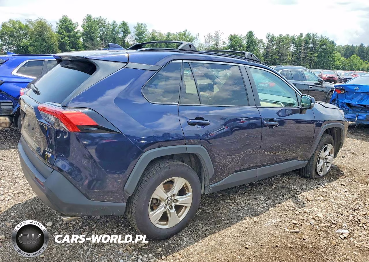 2020 Toyota Rav4 Xle VIN:2T3P1RFV5LW109976 - 3