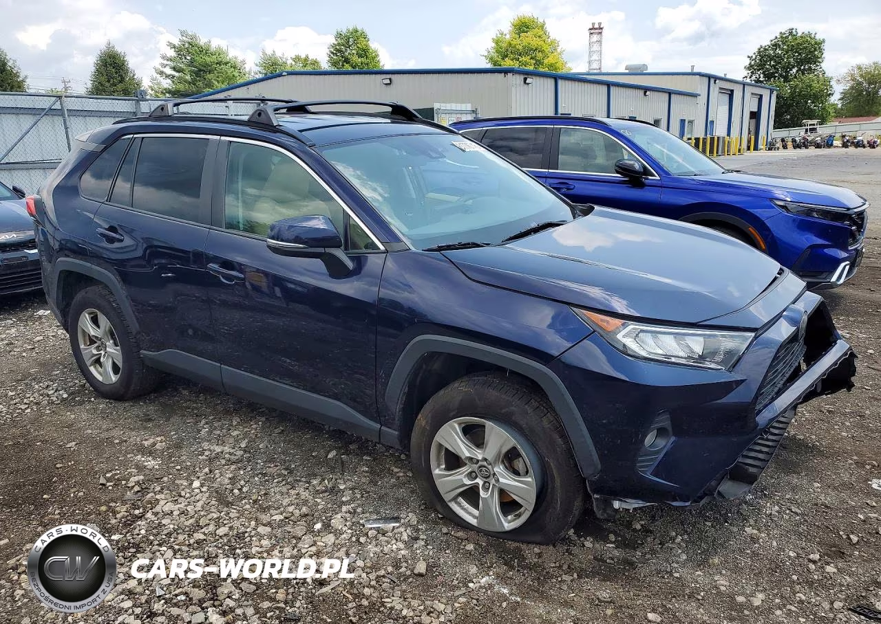 2020 Toyota Rav4 Xle VIN:2T3P1RFV5LW109976 - 4