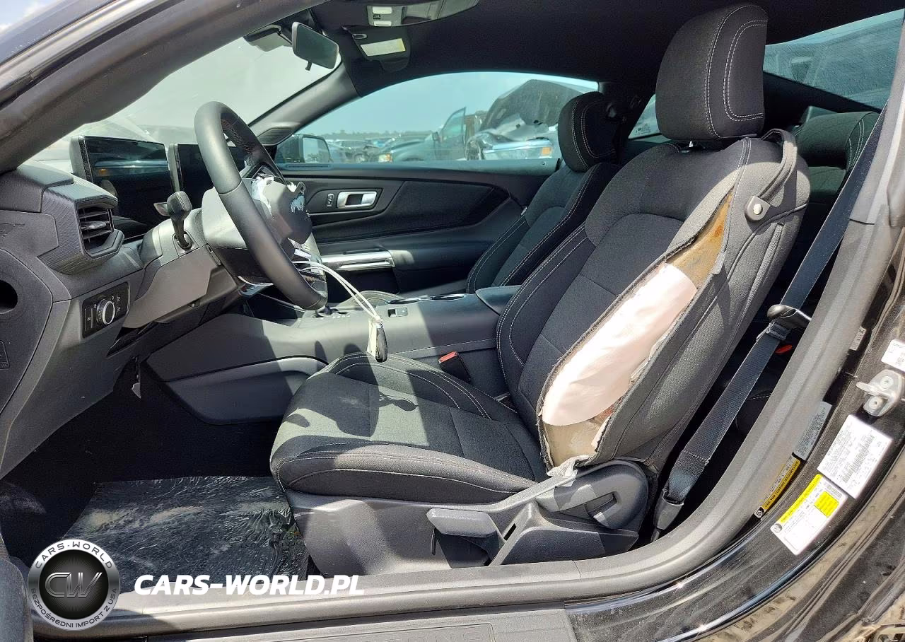 2025 Ford Mustang VIN:1FA6P8TH8S5121618 - 7