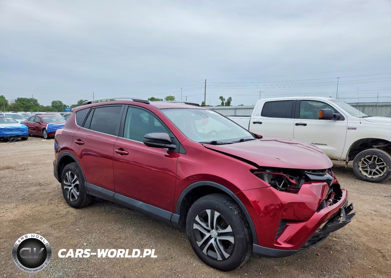 2018 Toyota Rav4 Le VIN:2T3BFREV5JW729642 - 4