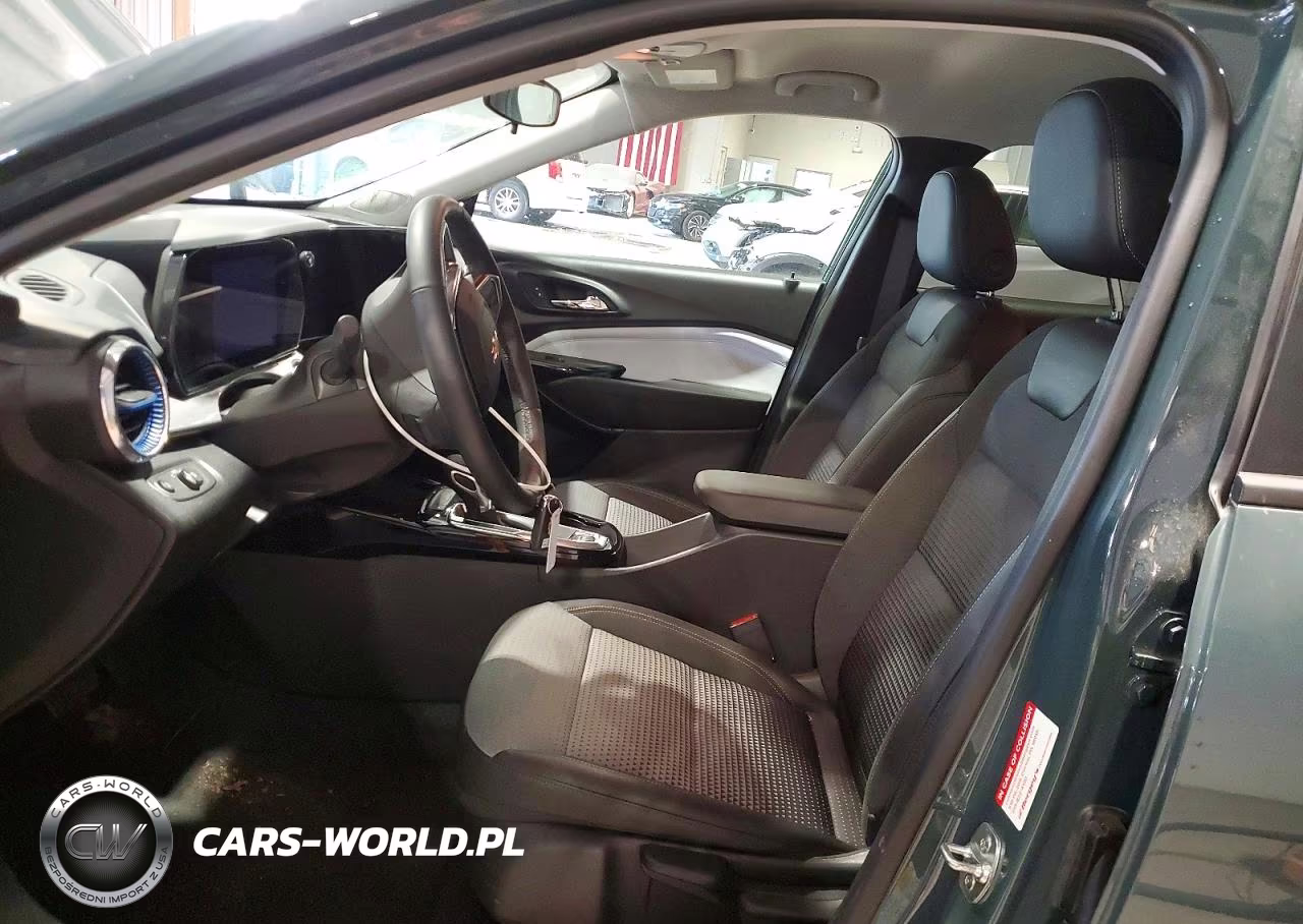 2025 Chevrolet Trax 1Lt VIN:KL77LHEP3SC114454 - 7