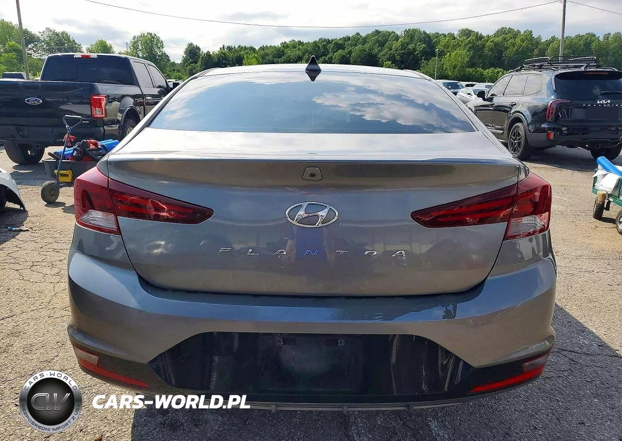 2019 Hyundai Elantra Value Edition VIN:5NPD84LF6KH416058 - 6