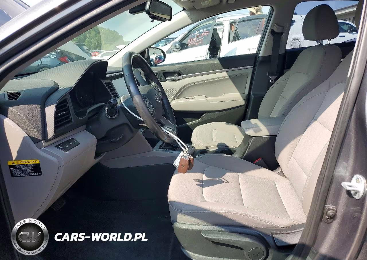 2019 Hyundai Elantra Value Edition VIN:5NPD84LF6KH416058 - 7