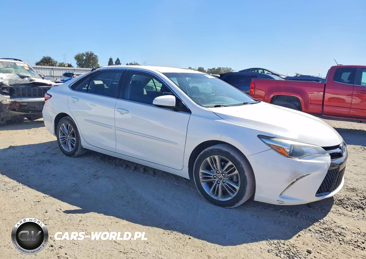 2016 Toyota Camry Se VIN:4T1BF1FK2GU150227 - 4