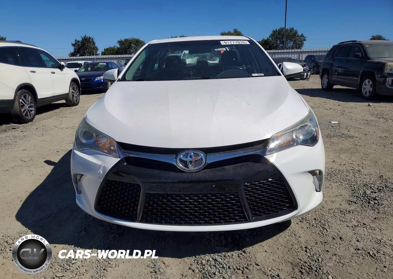 2016 Toyota Camry Se VIN:4T1BF1FK2GU150227 - 5