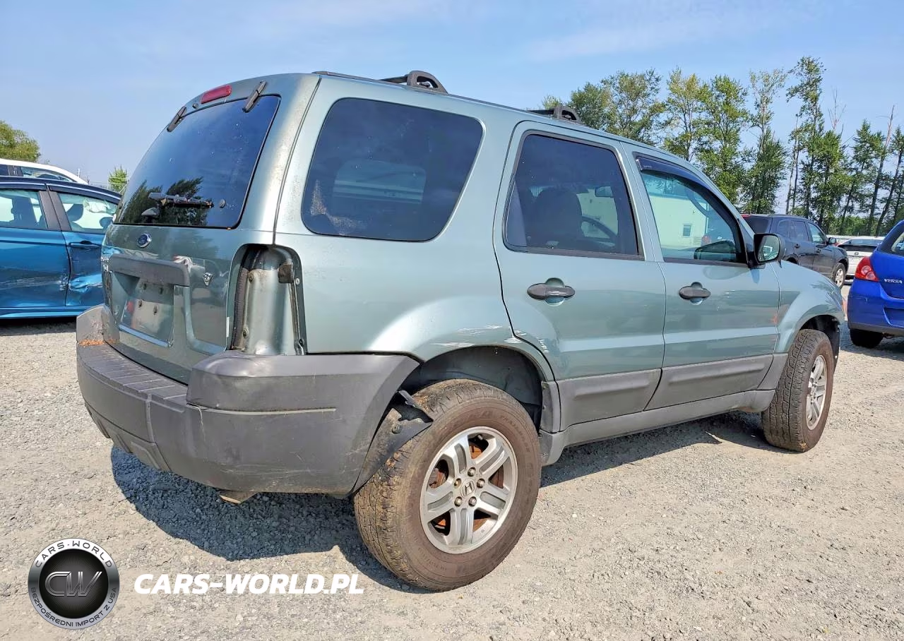 2007 Ford Escape Xlt VIN:1FMYU93127KA52112 - 3