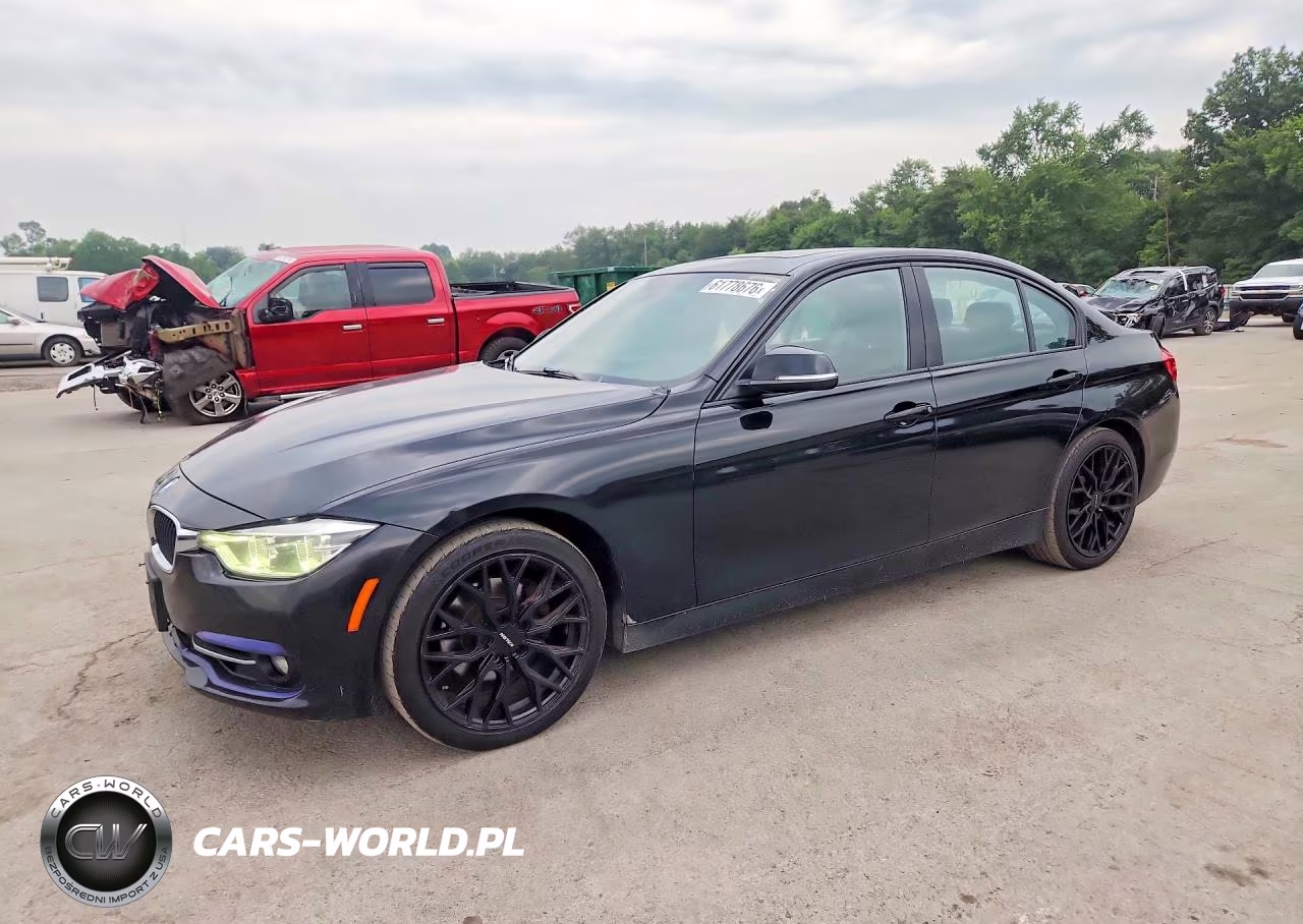 2018 BMW 330 Xi – zdjęcie 1 z 12
