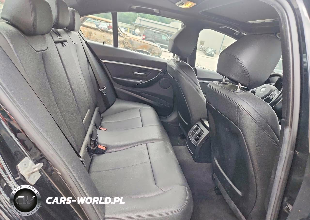 2018 BMW 330 Xi VIN:WBA8D9C5XJEM34527 - 10
