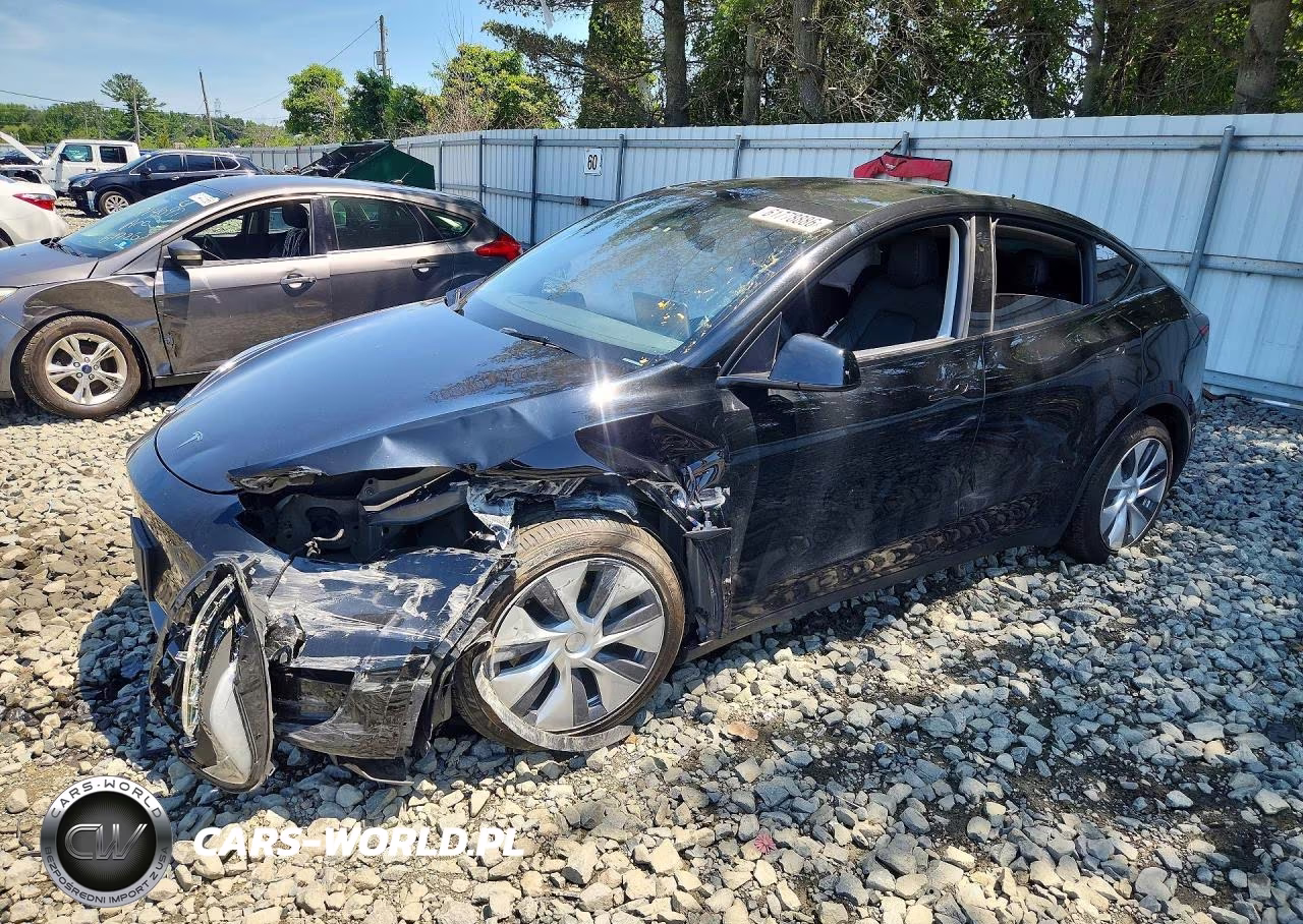 2023 Tesla Model Y – zdjęcie 1 z 12