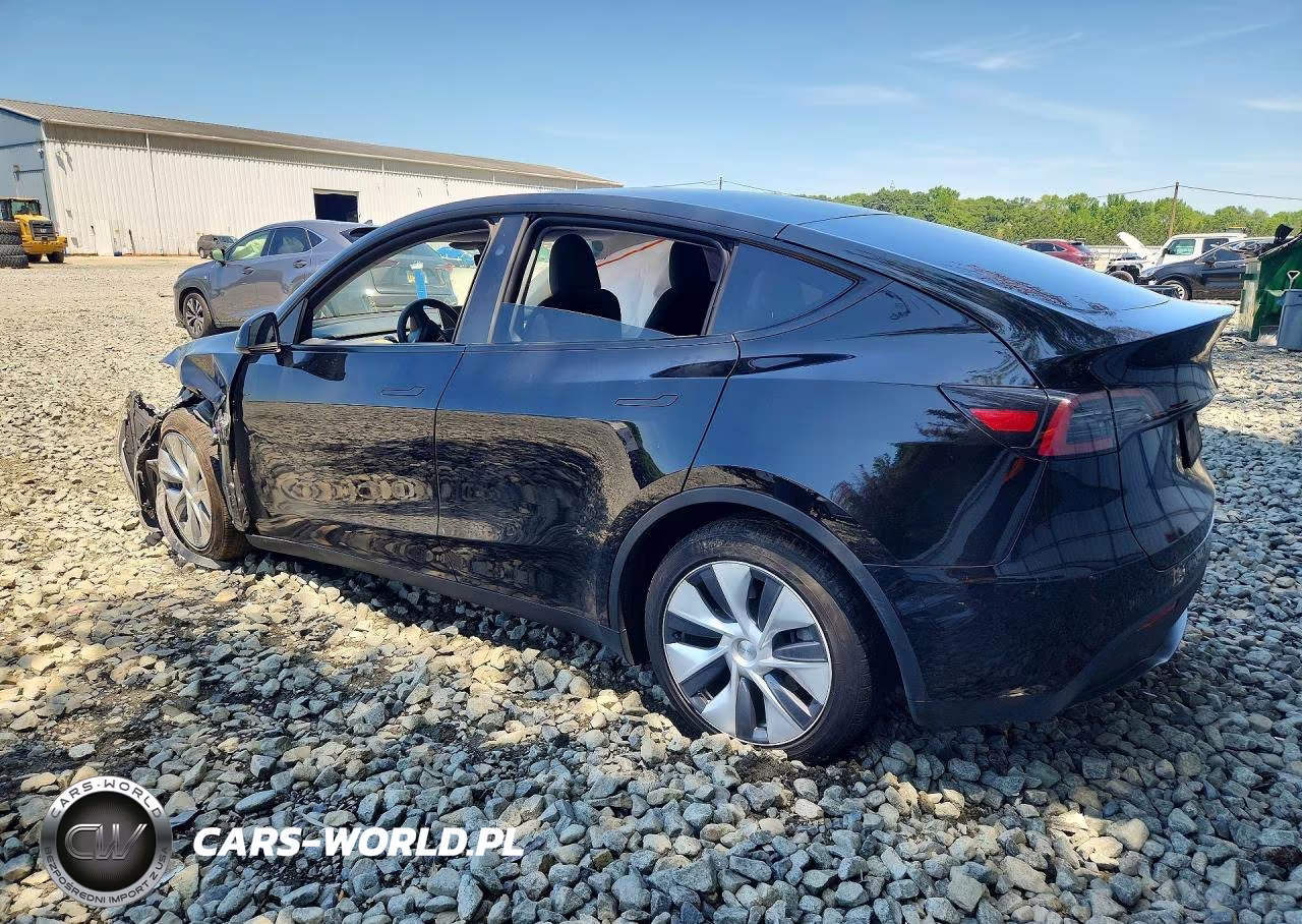 2023 Tesla Model Y VIN:7SAYGDEE7PA188005 - 2