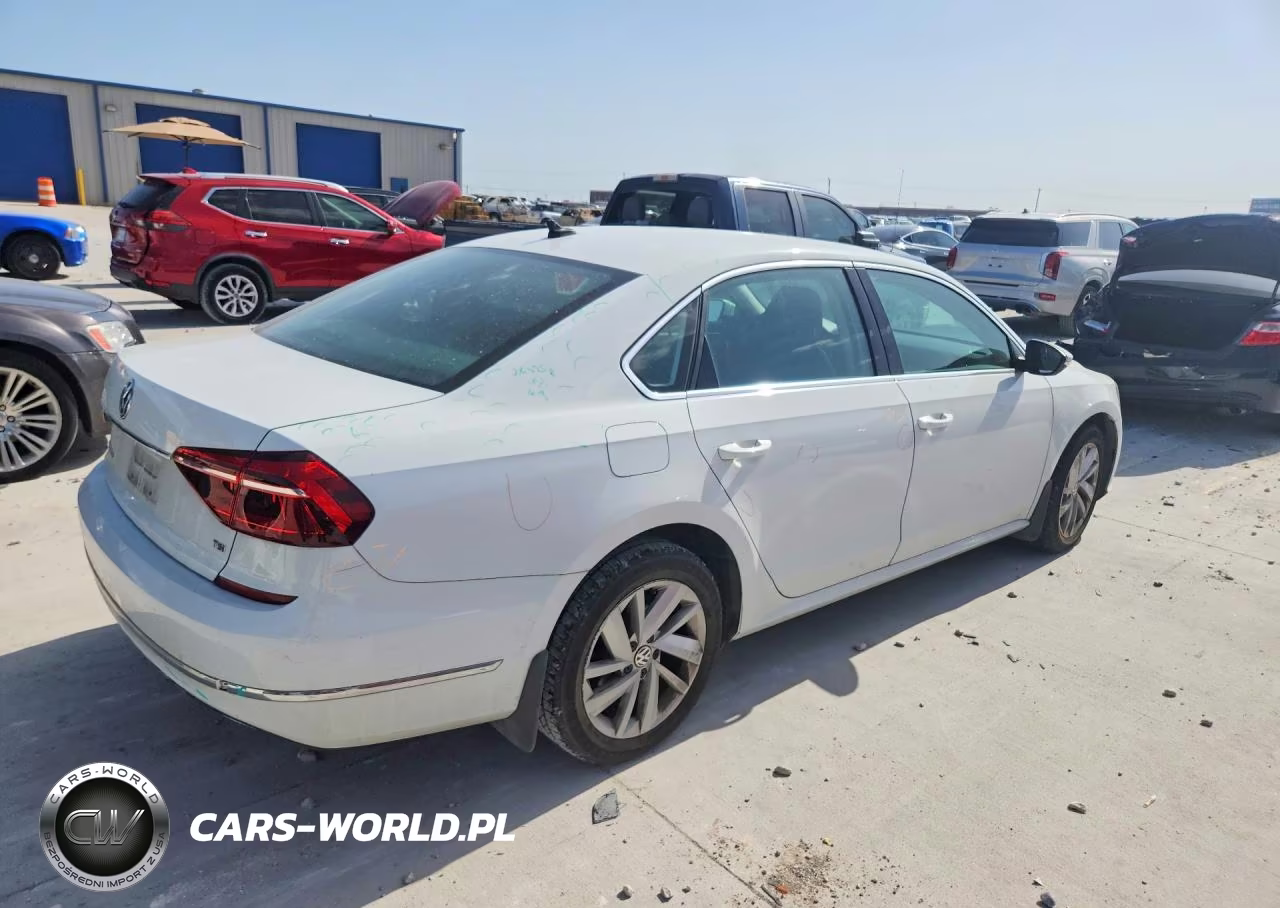 2018 Volkswagen Passat Se VIN:1VWBA7A32JC006158 - 3