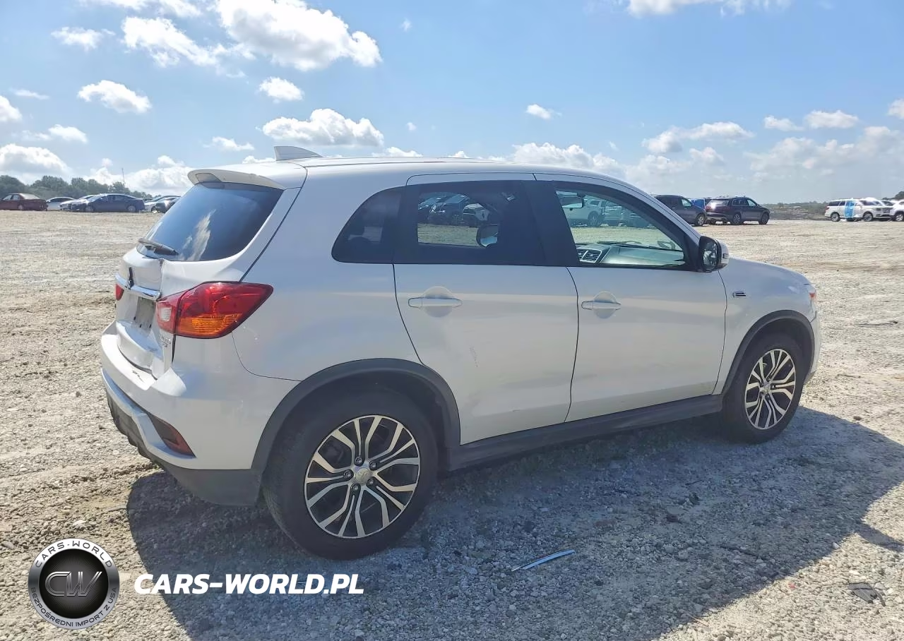 2018 Mitsubishi Outlander Sport Es VIN:JA4AP3AU6JZ006489 - 3