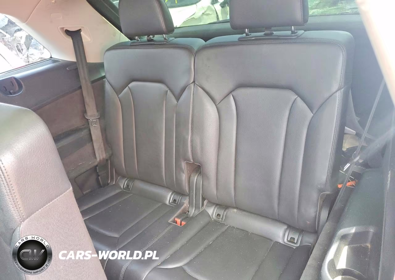 2018 Audi Q7 Premium Plus VIN:WA1LAAF71JD037308 - 13