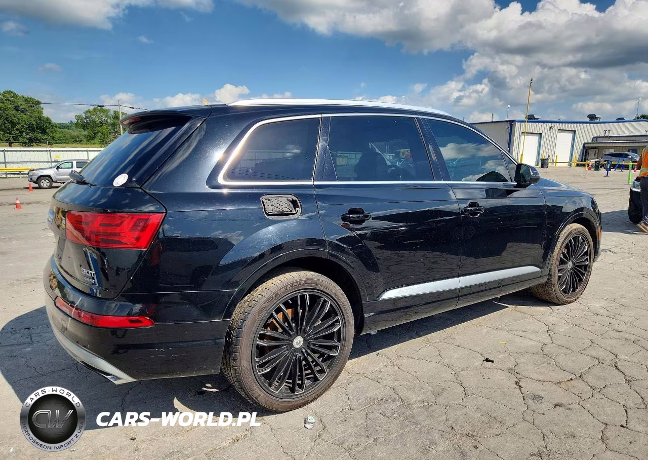 2018 Audi Q7 Premium Plus VIN:WA1LAAF71JD037308 - 3