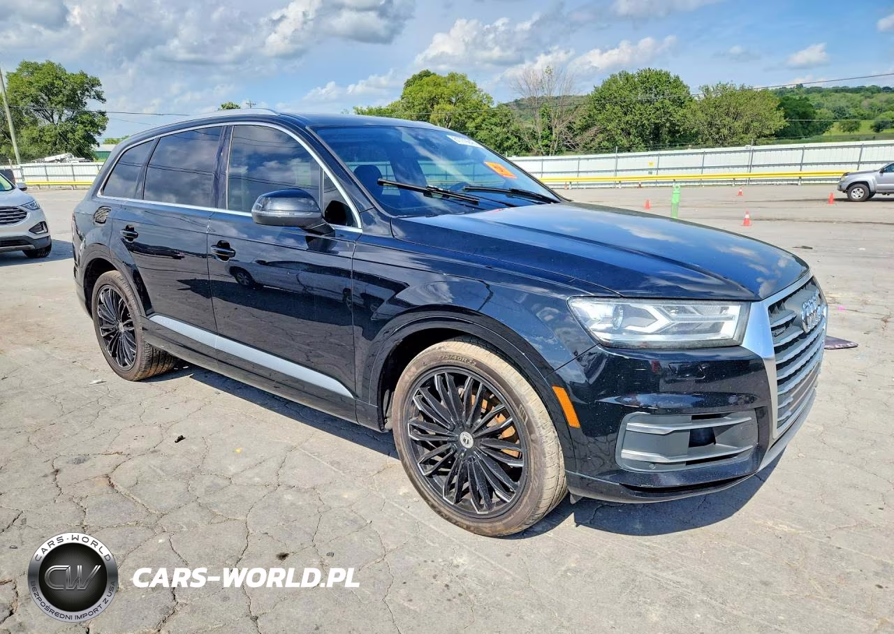 2018 Audi Q7 Premium Plus VIN:WA1LAAF71JD037308 - 4