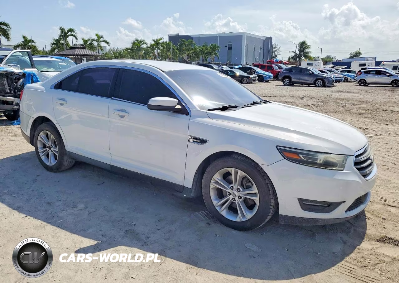 2014 Ford Taurus Sel VIN:1FAHP2E83EG173573 - 4