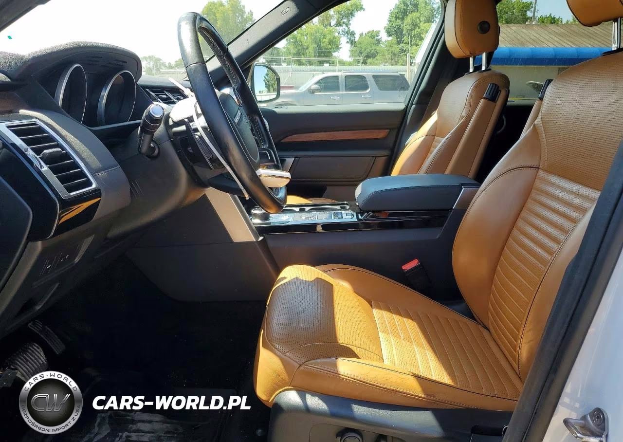 2017 Land Rover Discovery Hse VIN:SALRRBBV6HA041281 - 7