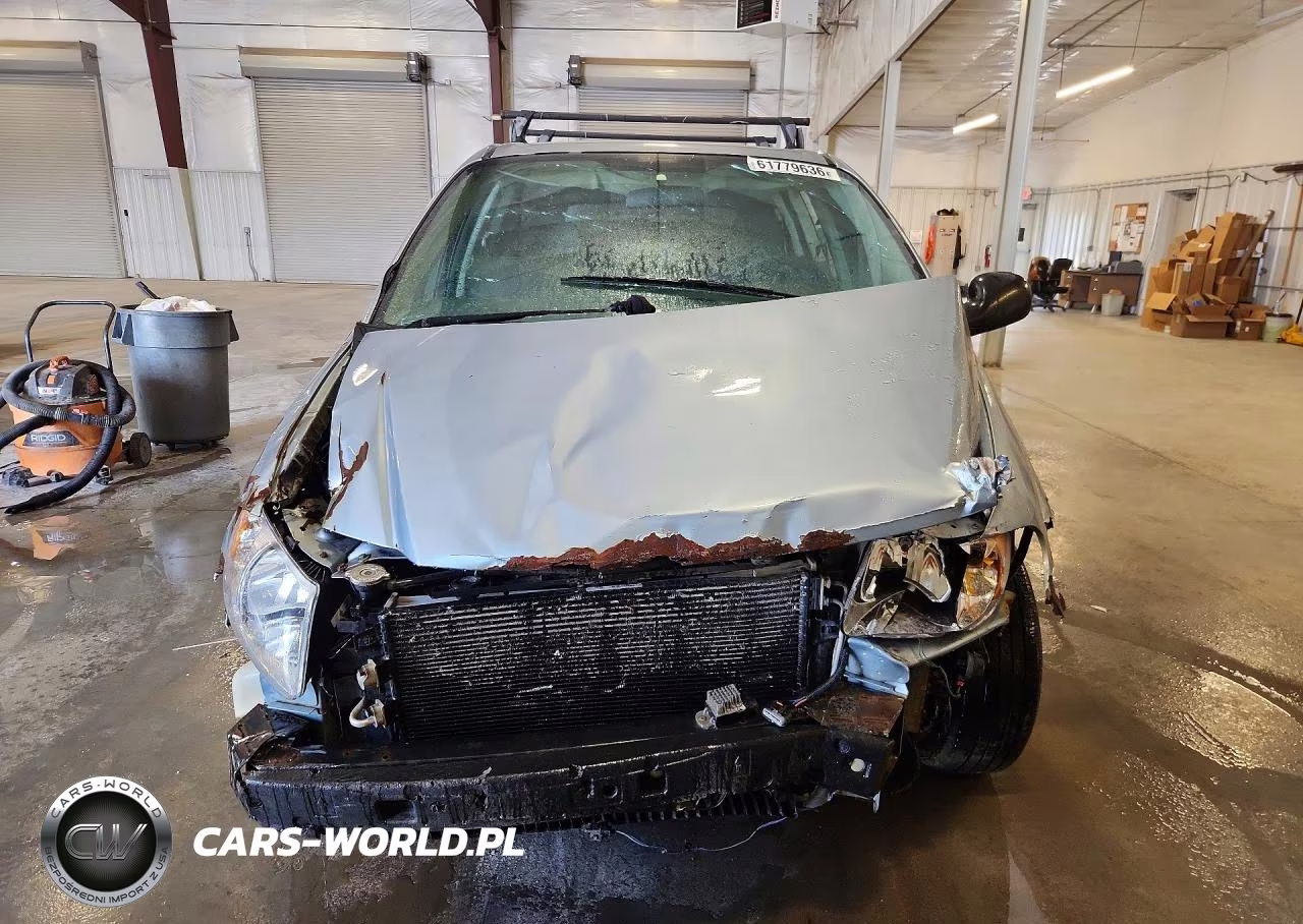 2006 Chrysler Town & Country VIN:1A4GP45RX6B529035 - 5