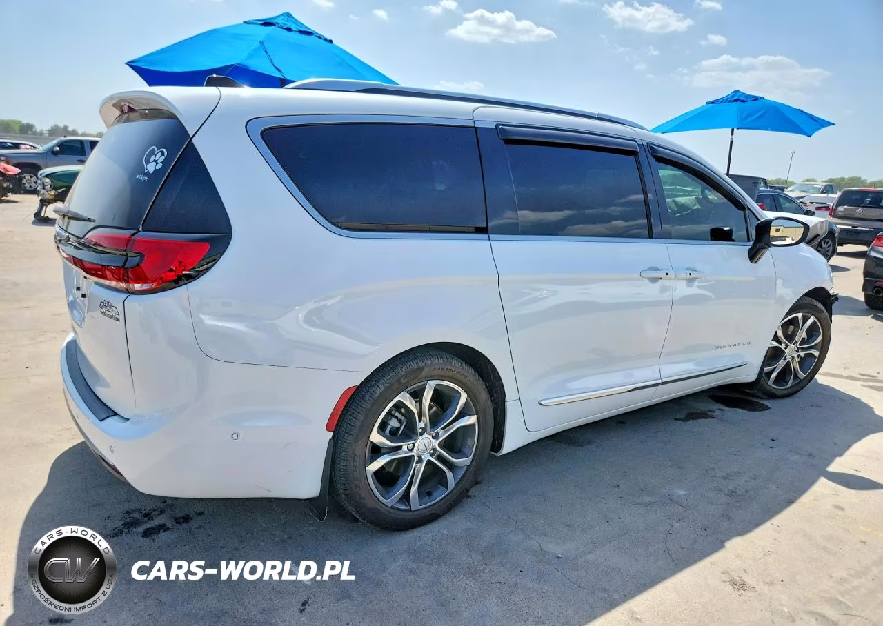 2025 Chrysler Pacifica Pinnacle VIN:2C4RC1PG6SR571296 - 3