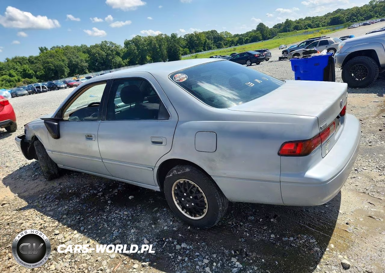 1999 Toyota Camry Ce VIN:4T1BG22K2XU419741 - 2
