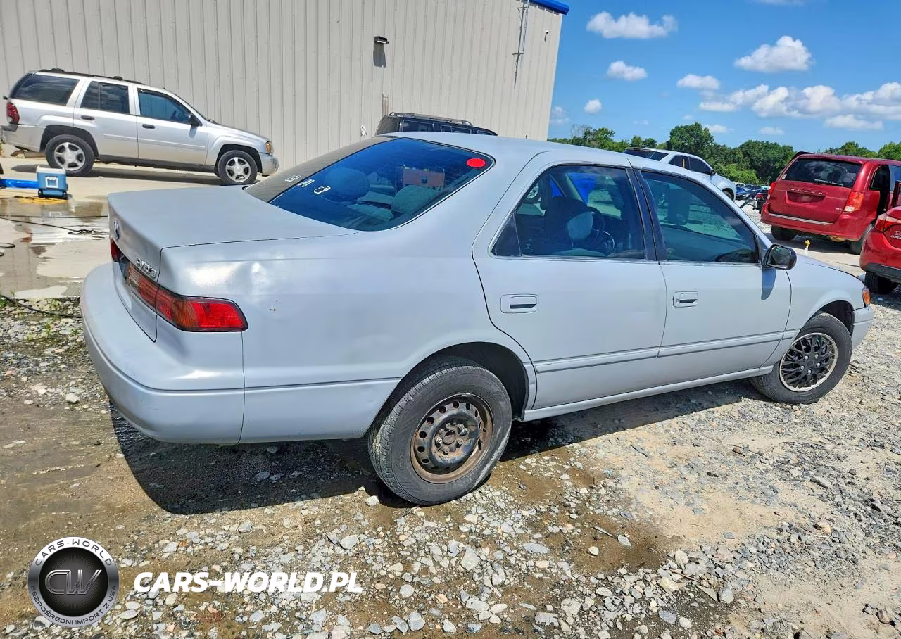 1999 Toyota Camry Ce VIN:4T1BG22K2XU419741 - 3