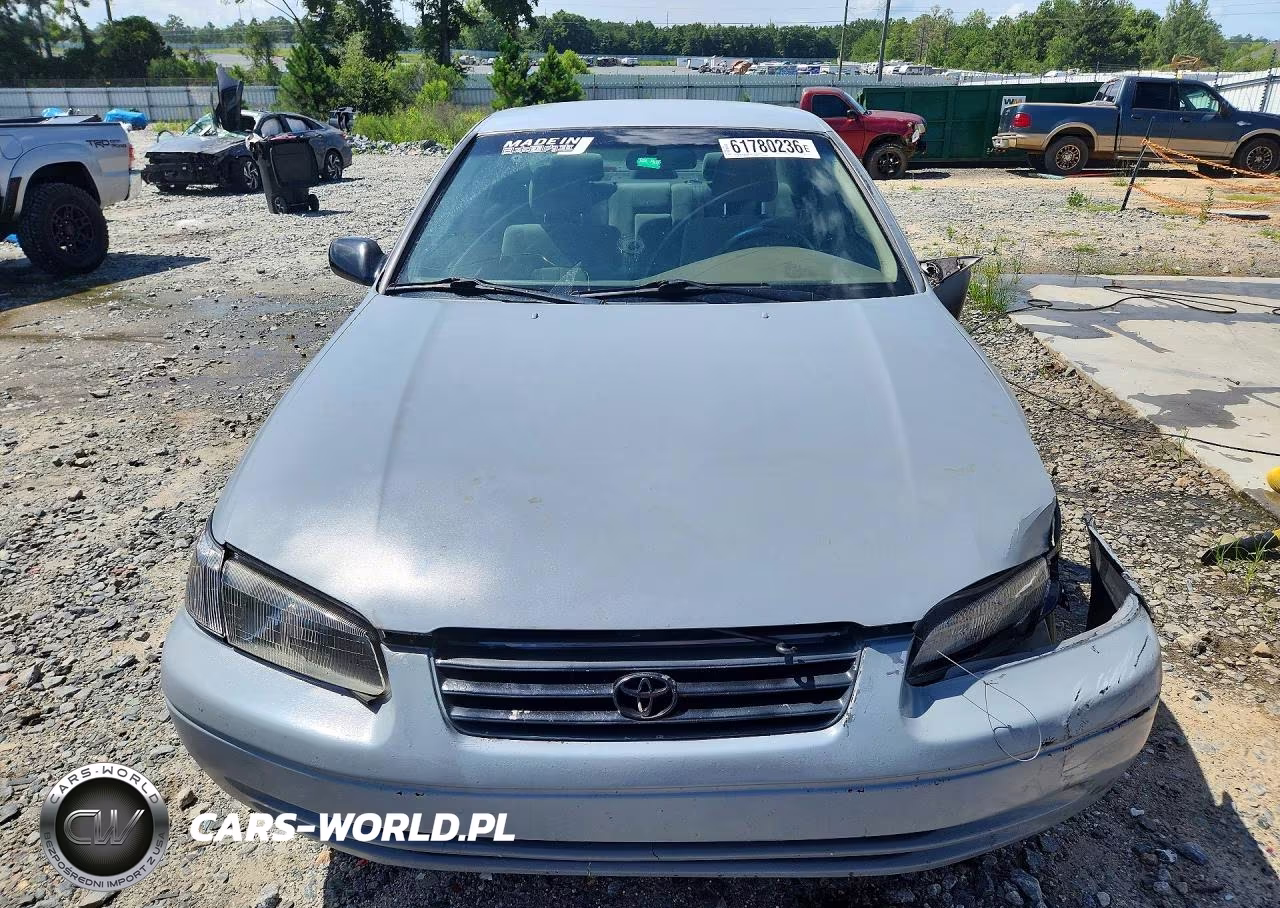 1999 Toyota Camry Ce VIN:4T1BG22K2XU419741 - 5