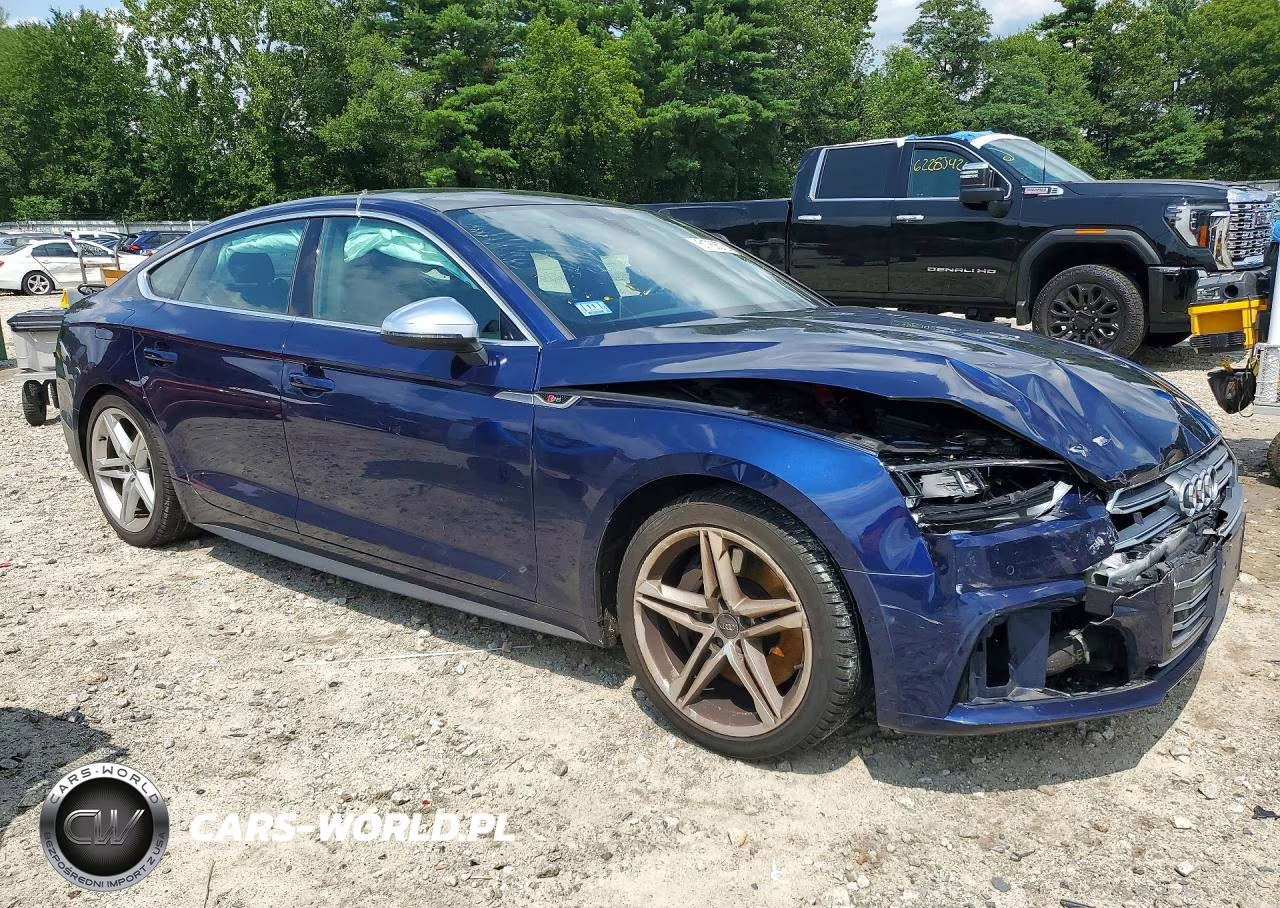 2018 Audi S5 Prestige VIN:WAUC4CF59JA012386 - 4