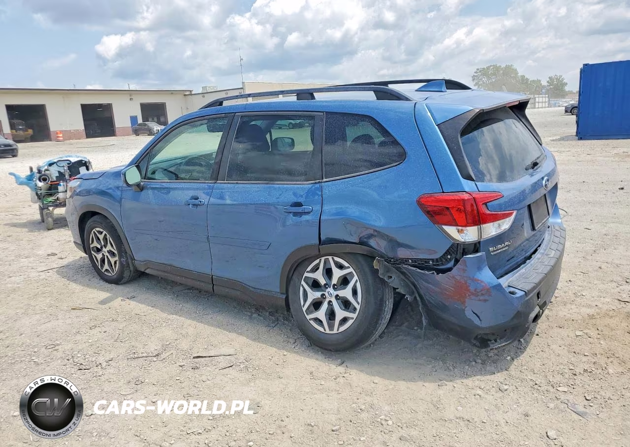 2021 Subaru Forester Premium VIN:JF2SKAJC4MH554605 - 2