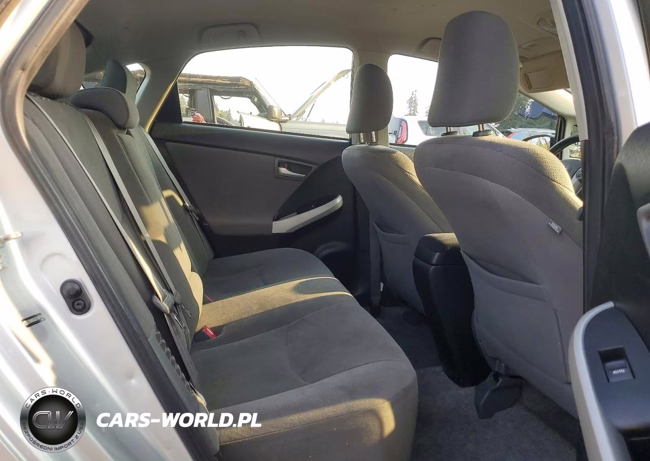 2012 Toyota Prius Two VIN:JTDKN3DU3C5487596 - 11