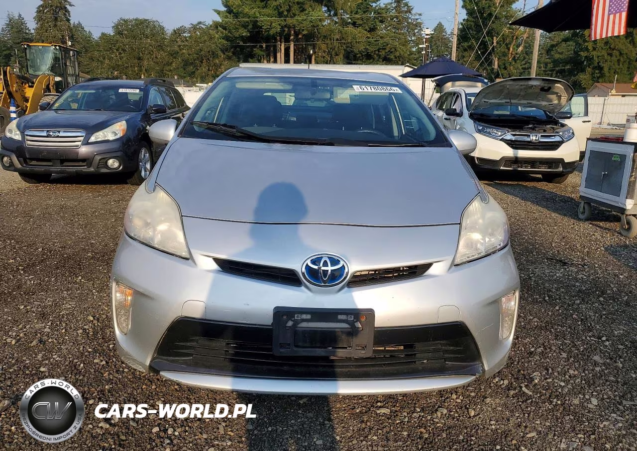 2012 Toyota Prius Two VIN:JTDKN3DU3C5487596 - 5