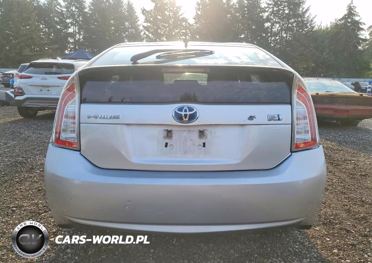 2012 Toyota Prius Two VIN:JTDKN3DU3C5487596 - 6