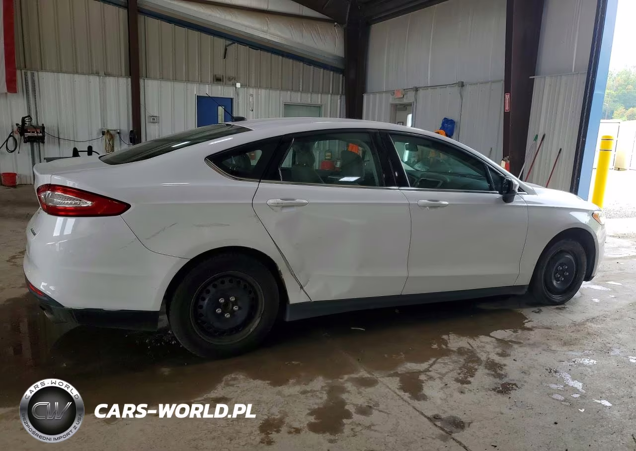 2014 Ford Fusion S VIN:3FA6P0G78ER307891 - 3