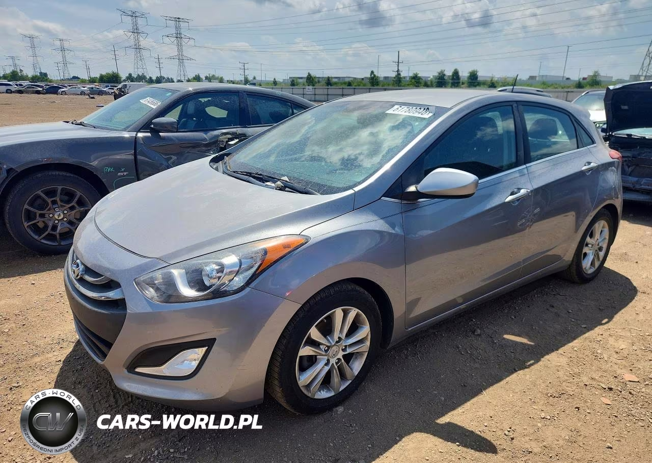 2015 Hyundai Elantra Gt Base – zdjęcie 1 z 12