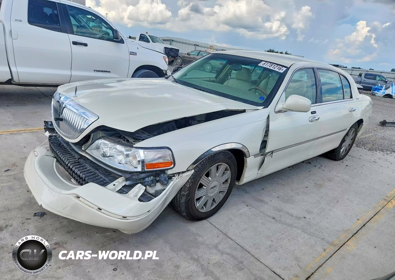 2004 Lincoln Town Car Ultimate Long Wheelbase