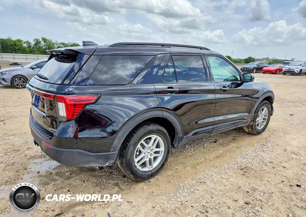 2026 Ford Explorer Active VIN:1FMUK8DH8TGB61195 - 3
