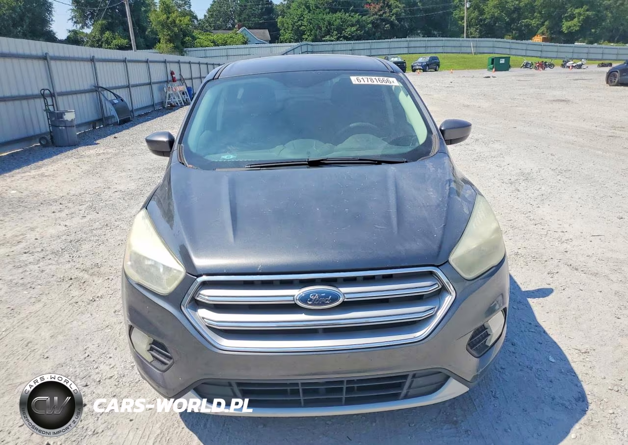 2017 Ford Escape Se VIN:1FMCU9GD5HUC42524 - 5