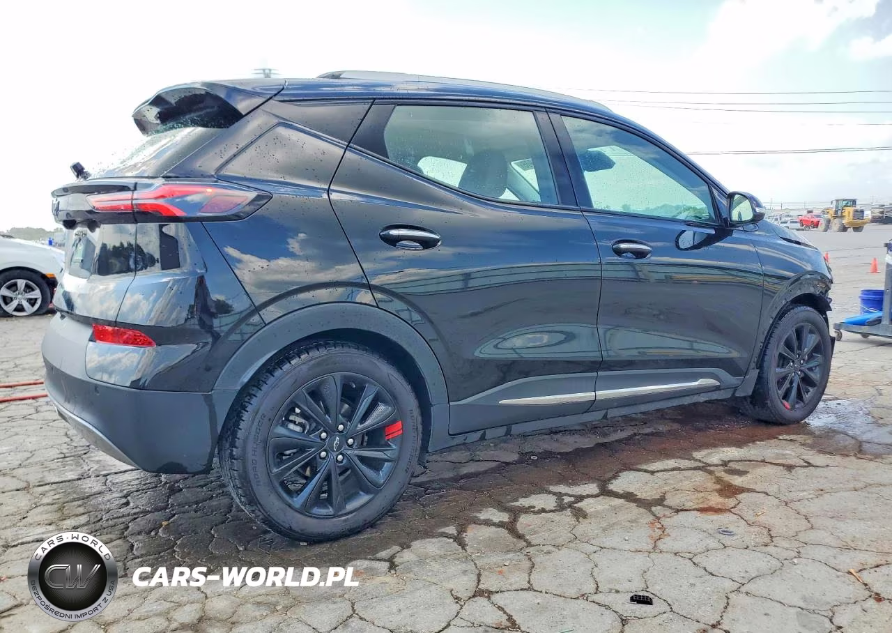 2023 Chevrolet Bolt Euv Premier VIN:1G1FZ6S01P4127674 - 3