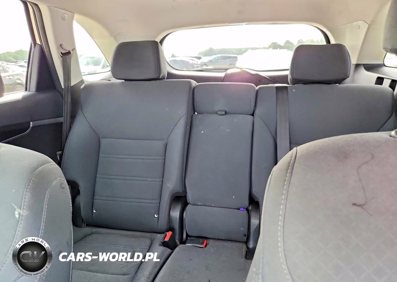 2019 Kia Sorento L VIN:5XYPG4A36KG479001 - 10