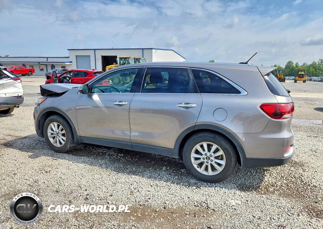 2019 Kia Sorento L VIN:5XYPG4A36KG479001 - 2
