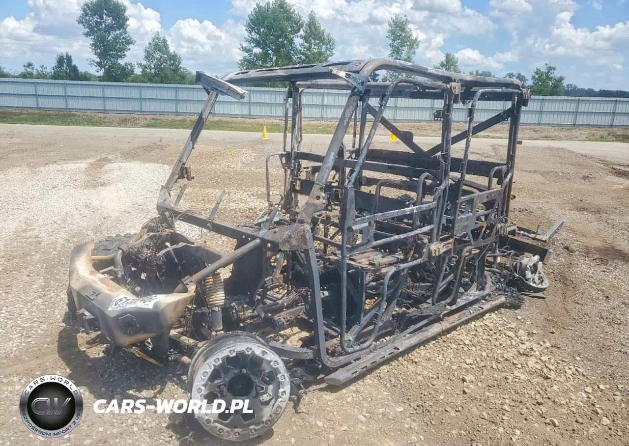 2017 Polaris Ranger Utility Vehicle VIN:4XARVU992H7743108 - 2