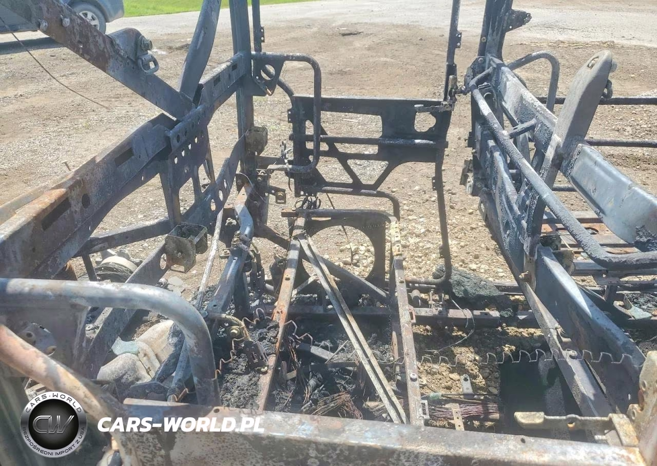 2017 Polaris Ranger Utility Vehicle VIN:4XARVU992H7743108 - 6