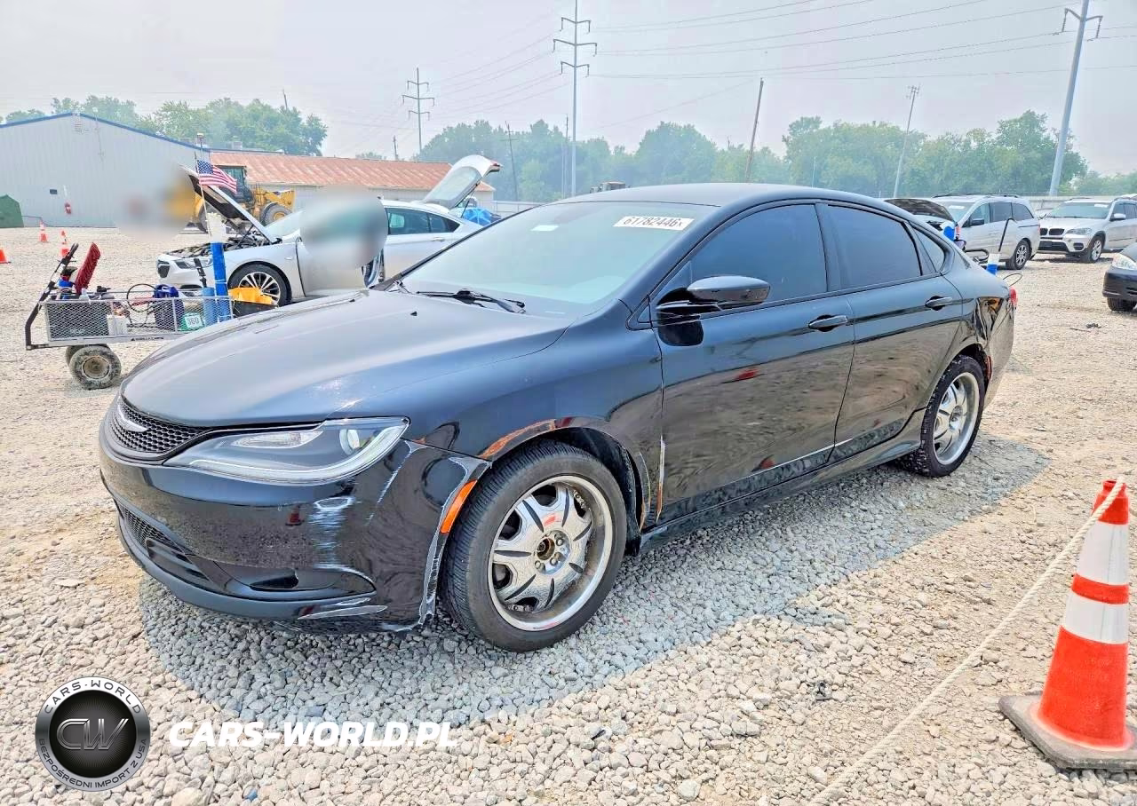 2015 Chrysler 200 S – zdjęcie 1 z 12