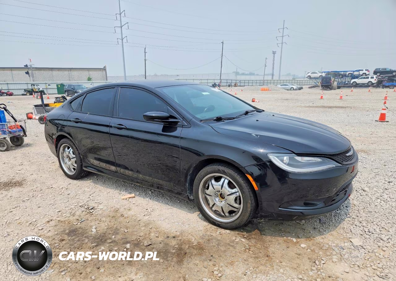 2015 Chrysler 200 S VIN:1C3CCCDG0FN523015 - 4