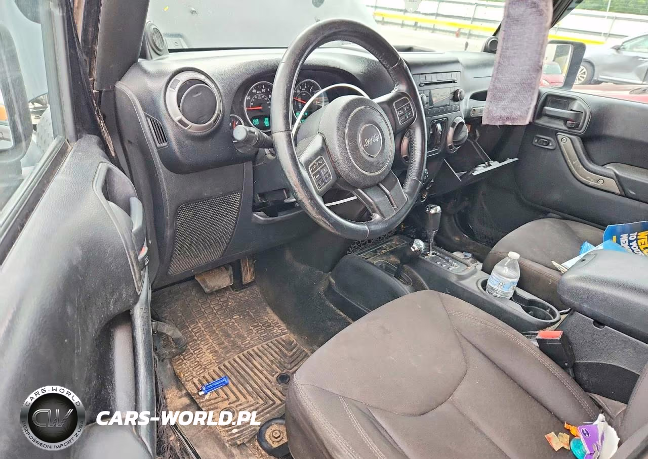 2014 Jeep Wrangler Unlimited Sport VIN:1C4BJWDG5EL102691 - 8