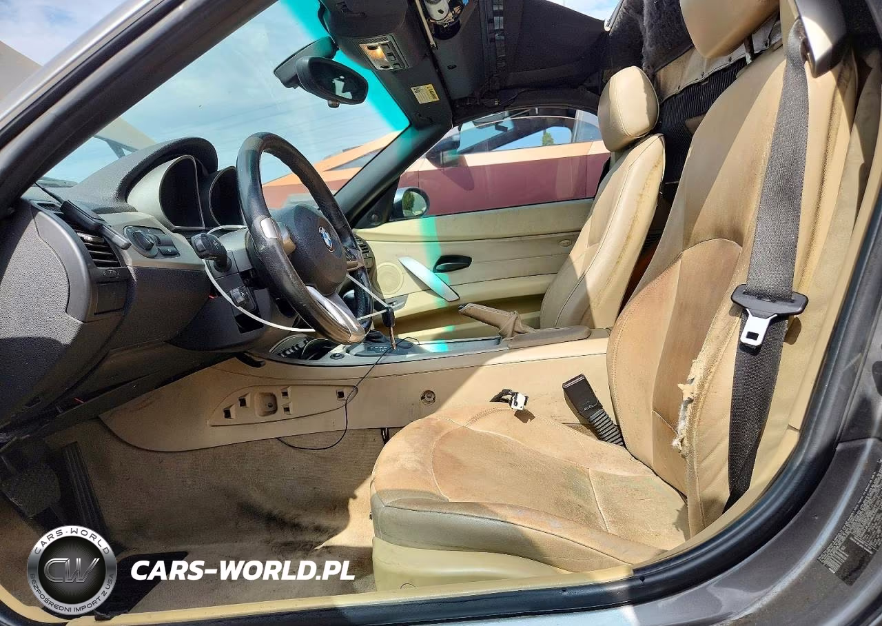 2004 BMW Z4 3.0 VIN:4USBT53544LU06835 - 7