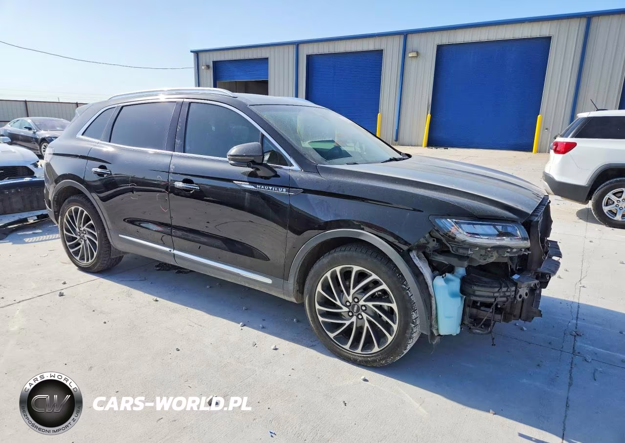 2019 Lincoln Nautilus Reserve VIN:2LMPJ8L94KBL14854 - 4