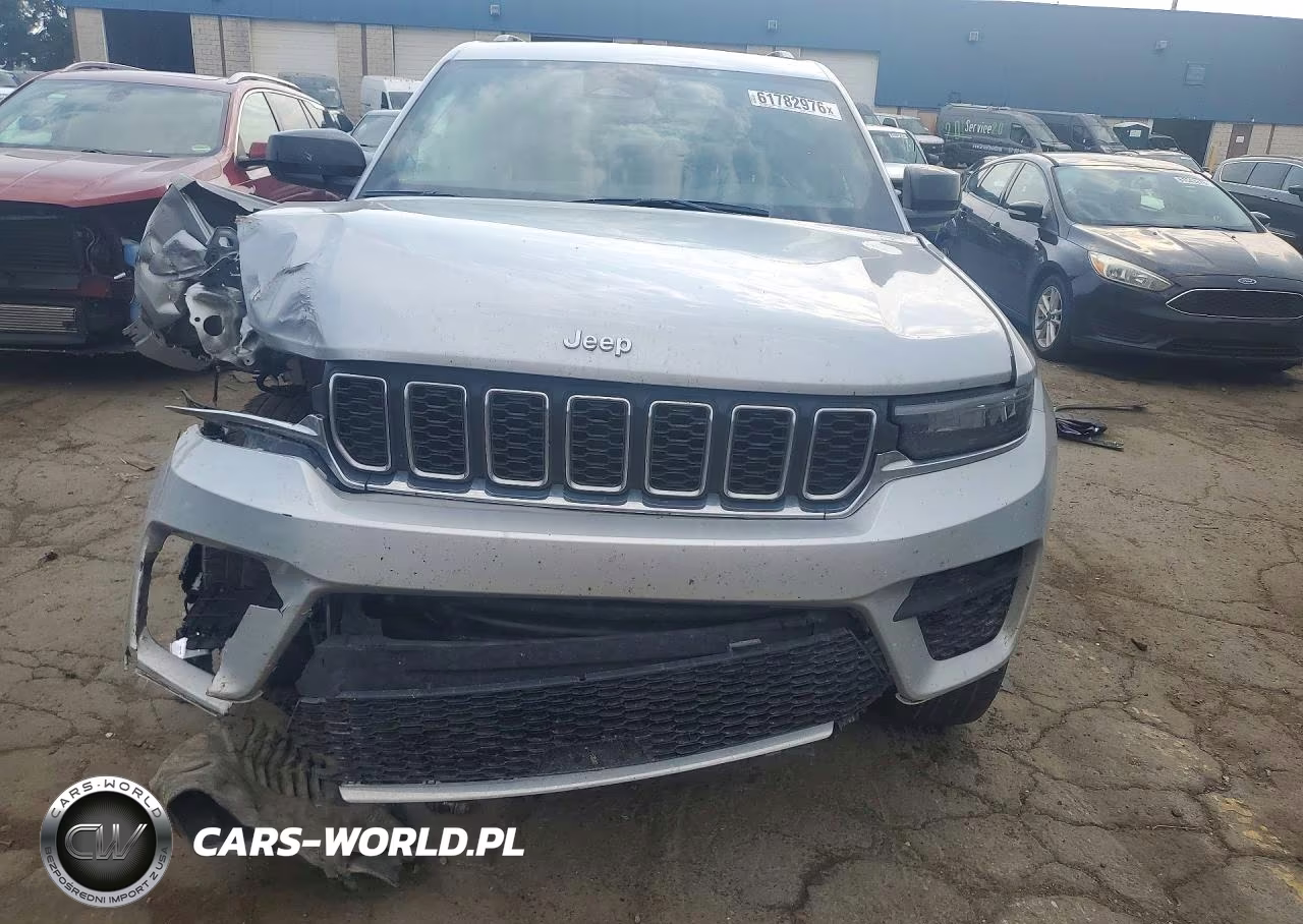 2025 Jeep Grand Cherokee Laredo VIN:1C4RJHAG3SC343711 - 5