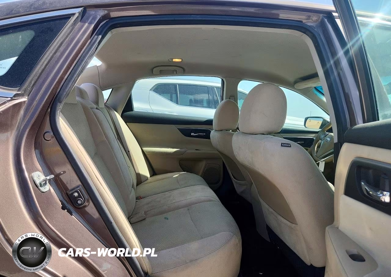 2015 Nissan Altima 2.5 S VIN:1N4AL3AP2FC130609 - 10